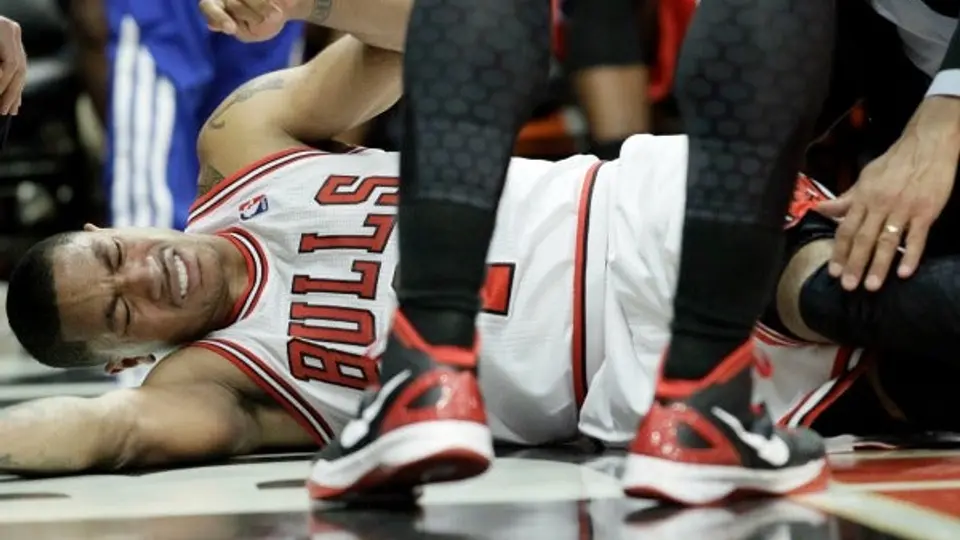 Bulls pierden a Derrick Rose por el resto de la temporada