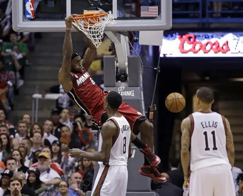 Heat barre la serie ante Bucks