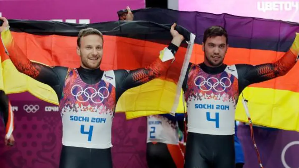 Alemania domina el Luge y se va al frente en el medallero