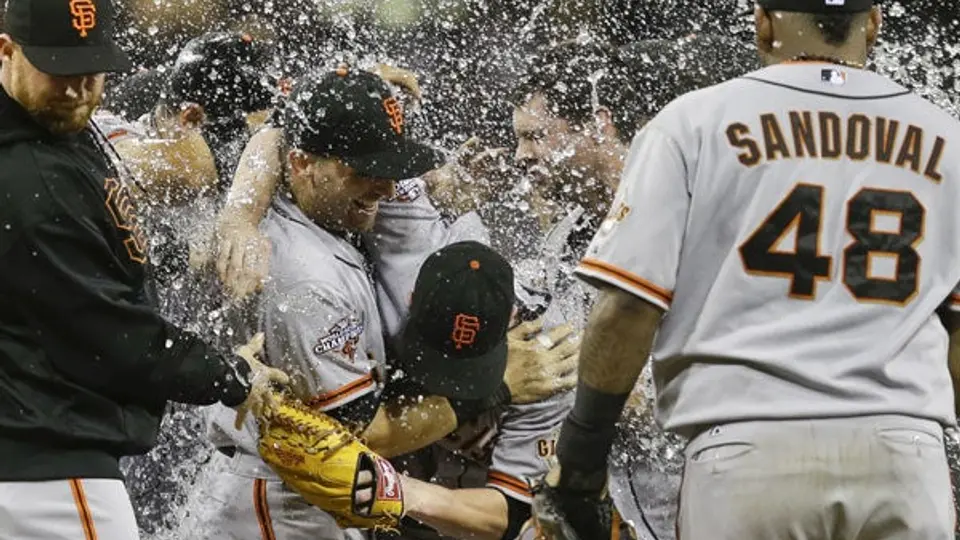 Tim Lincecum consigue juego sin hit en victoria de Gigantes ante Padres