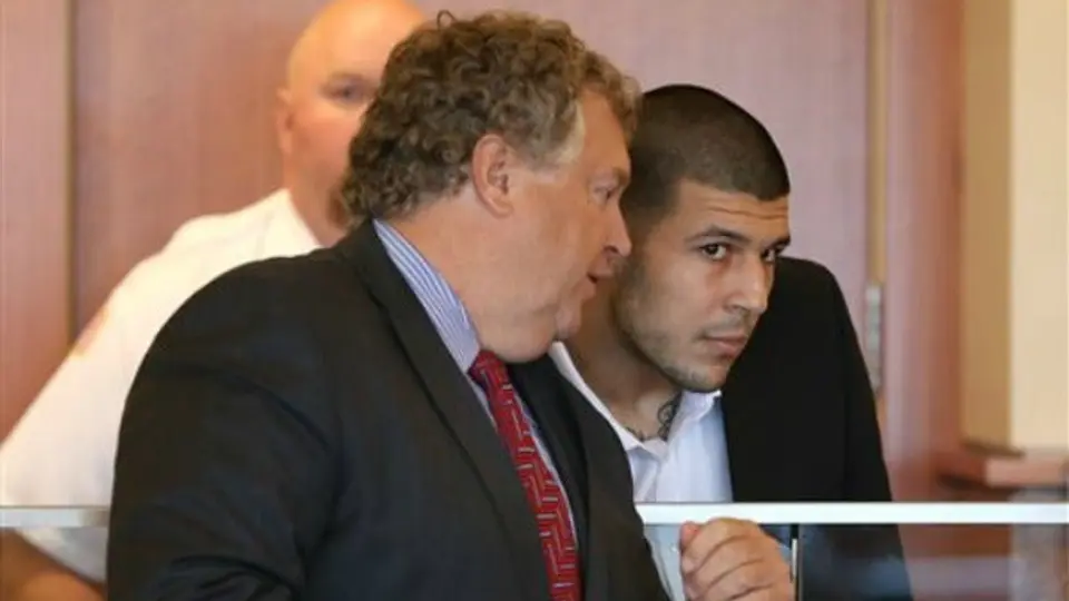 Aaron Hernández se declara inocente de asesinato