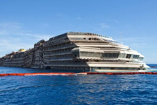 Desmantelar el Costa Concordia costará 30 mdd