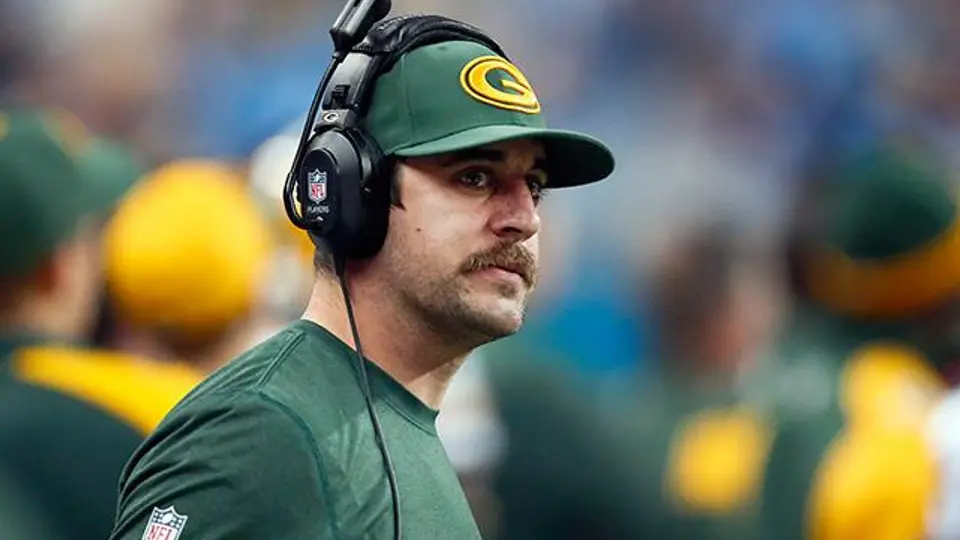 Aaron Rodgers iniciará partido contra Chicago