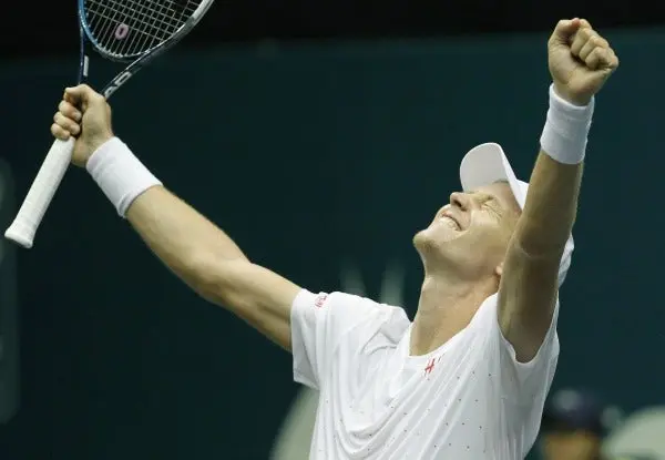 Berdych va por el título en Bangkok frente a Raonic