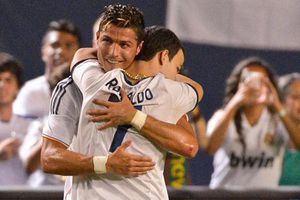 Retiran cargos contra fanático que abrazó a CR7