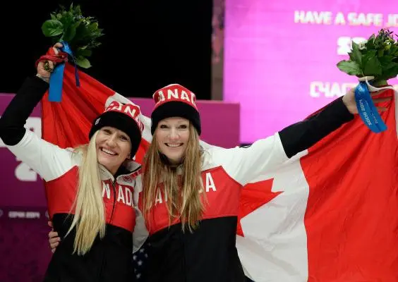 Humphries y Moyse se llevan el Oro en bobsleigh