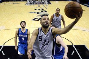 Spurs derrotan a Timberwolves tras partido cancelado en México
