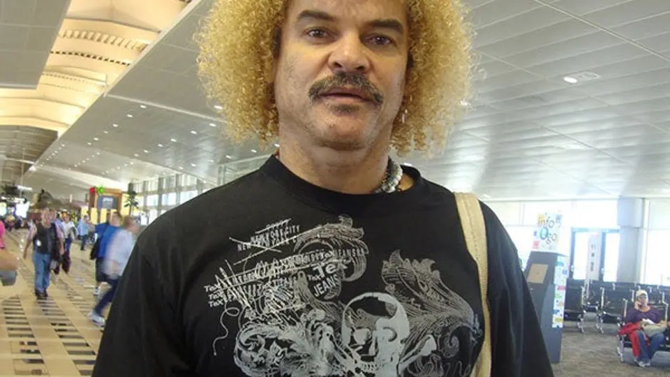 Valderrama teñirá su cabello de rosa