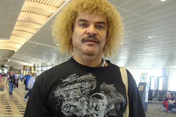 Valderrama teñirá su cabello de rosa