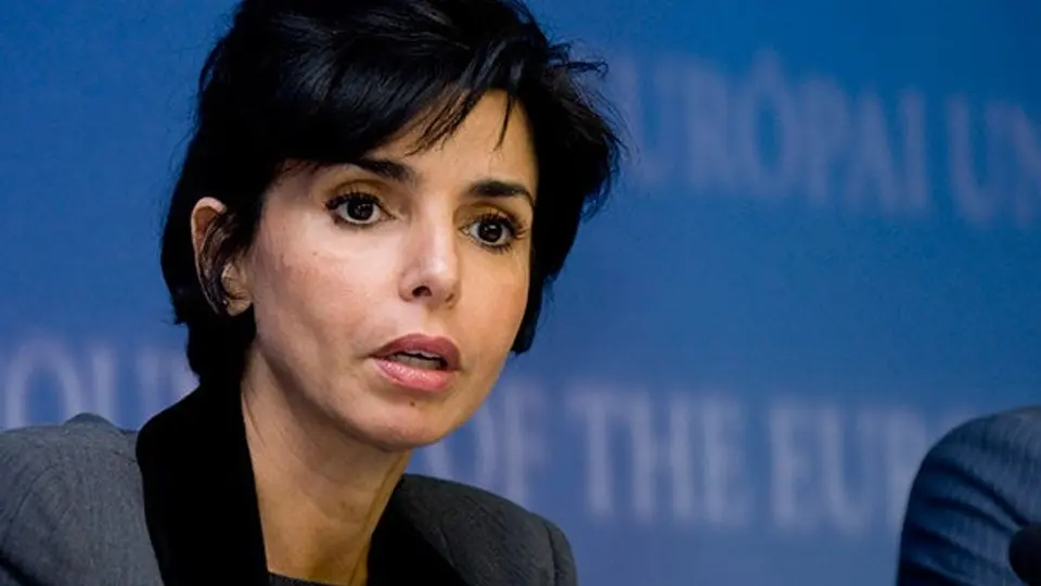 Diputada francesa dejaría la política si Messi le pide matrimonio