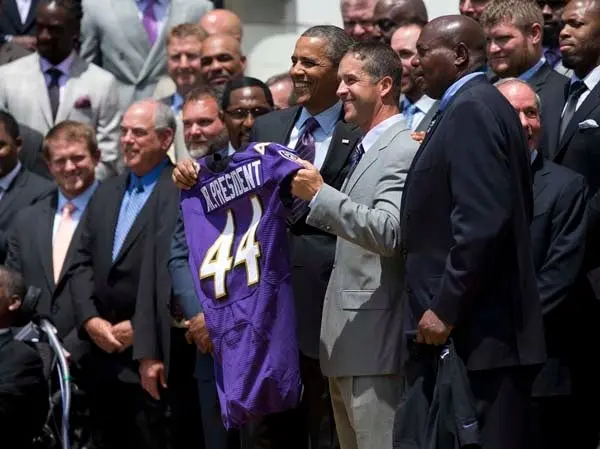 Obama recibe a Baltimore en la Casa Blanca