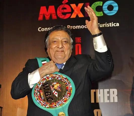 CMB devela cinturón para el vencedor de Mayweather-Álvarez