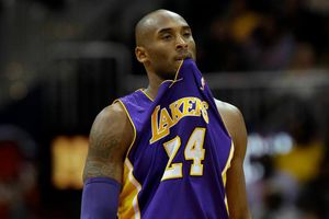 Kobe 'desaparece' y Atlanta le pega a los Lakers
