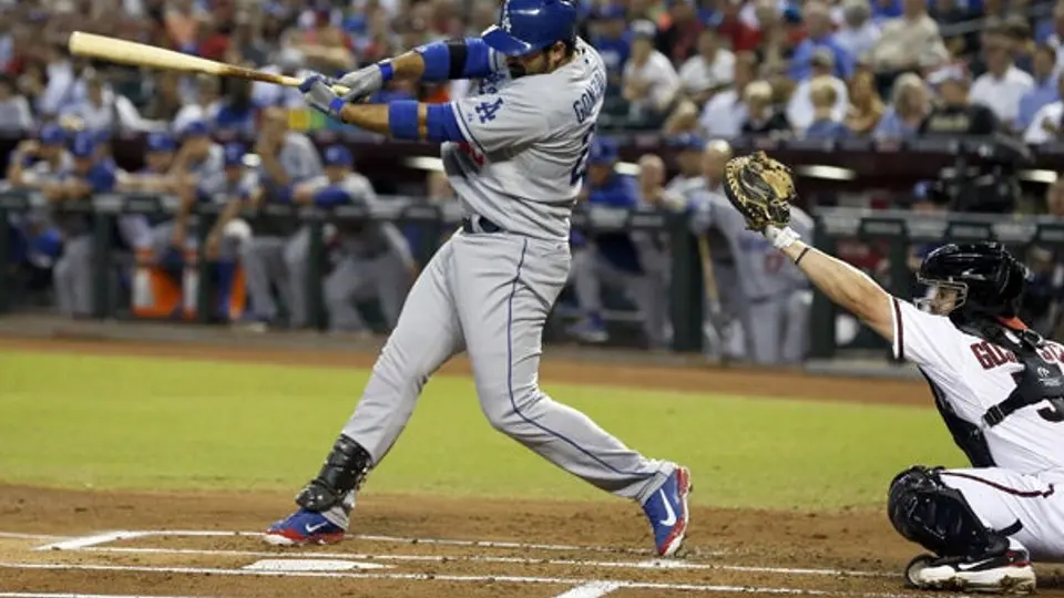 Adrián González cree poder terminar con 25 años sin título de los Dodgers