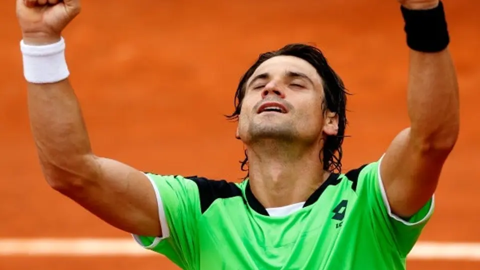 Ferrer avanza a tercera ronda en Roland Garros