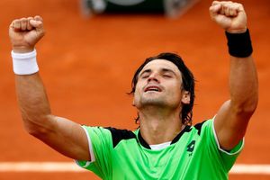 Ferrer avanza a tercera ronda en Roland Garros