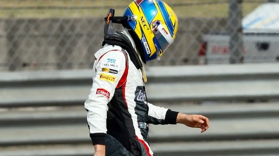 Guti lamenta abandonar en GP de China