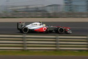 Checo finaliza en el top ten de la P2 del GP de India