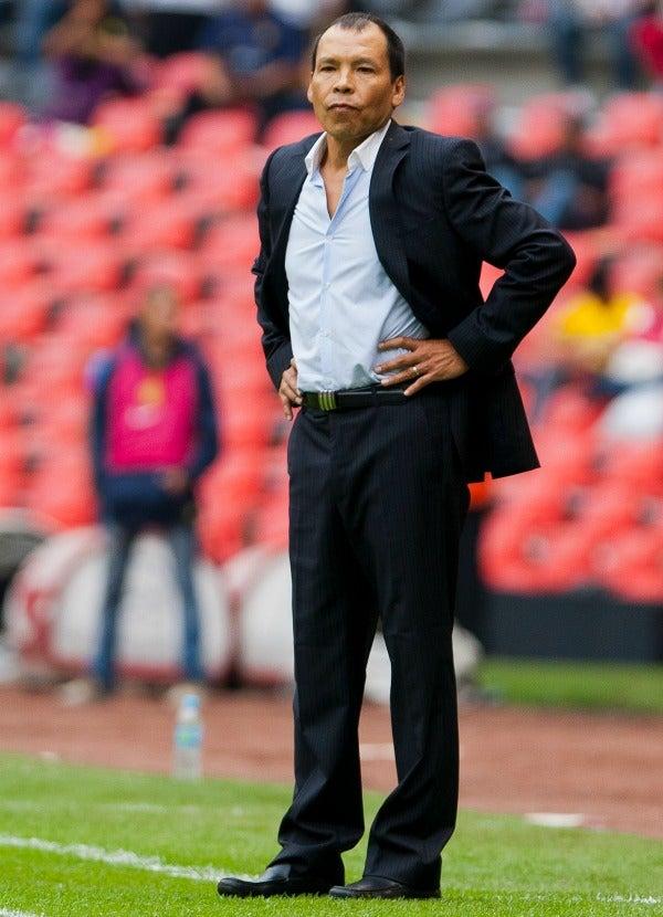 Profe Cruz, molesto por el accionar de su equipo | MEXSPORT