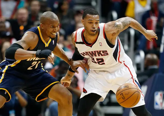 Hawks vencen Pacers y se ponen arriba en la serie