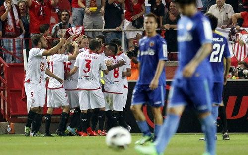 Sevilla le sacó el resultado y se impuso 4-3 sobre el Valencia, equipo que queda fuera de Champions | EFE