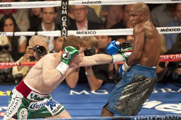 Floyd esquivó un ataque del Canelo | CÉSAR VICUÑA