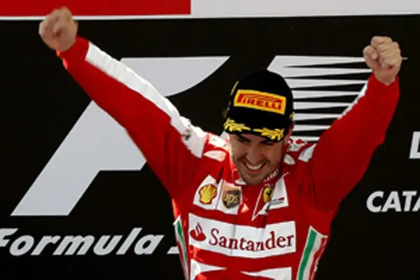 Alonso conquista GP de España; Checo termina noveno