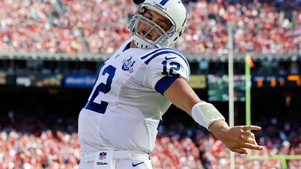Luck guía victoria de Potros sobre 49ers