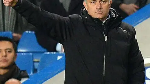 "Pertenezco al Chelsea y el Chelsea me pertenece": Mourinho