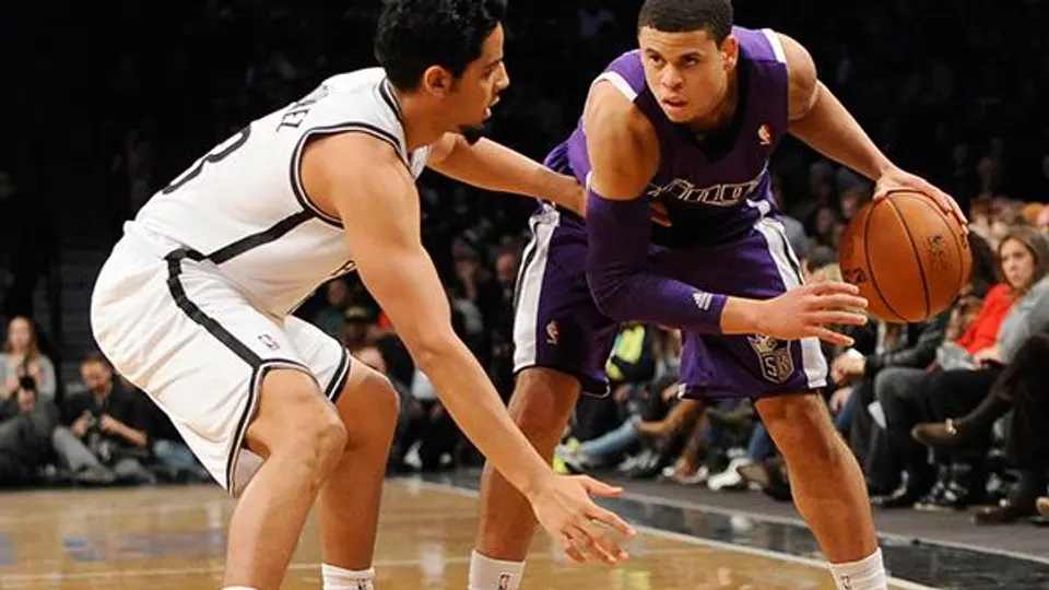 Jorge Gutiérrez debuta y suma su primer punto en NBA