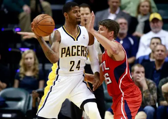 Ayón y los Hawks cayeron contra Pacers