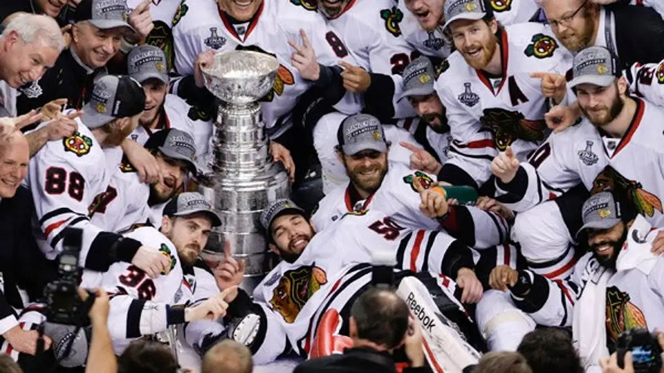 Blackhawks conquista la Copa Stanley