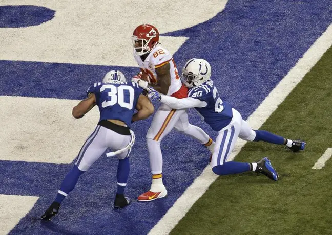 Indianapolis consigue milagro y se impone a Kansas City