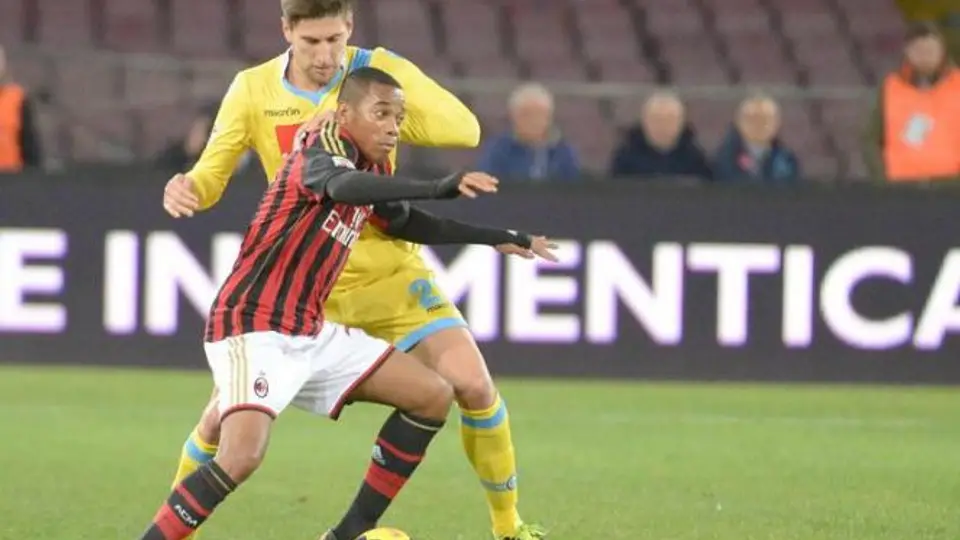 Robinho, descartado para la Ida de Octavos de Champions