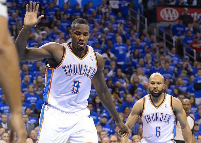 Thunder recorta distancia en la Final del Oeste