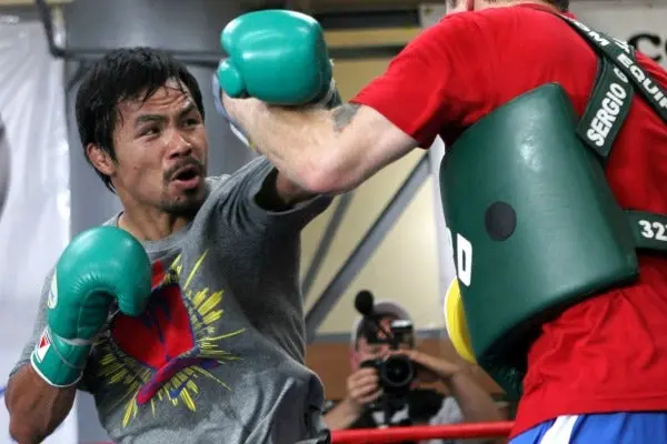 Pacquiao, ansioso por noquear a Ríos tras riña entre equipos