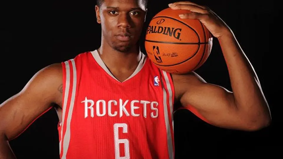 Terrence Jones, detenido por agredir a vagabundo
