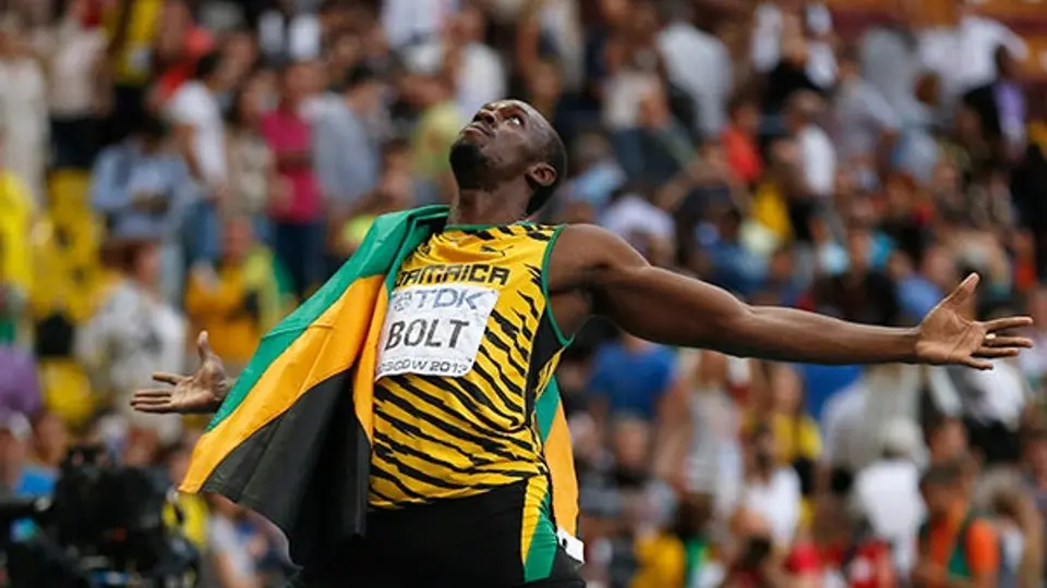 Usain Bolt consigue su tercer título mundial en los 200m