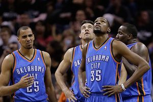 Spurs causa primer 'apagón' del Thunder