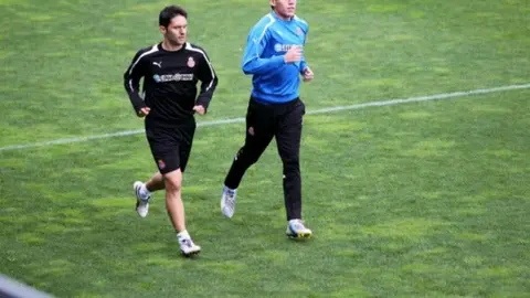 Moreno entrena al margen del equipo con recuperador