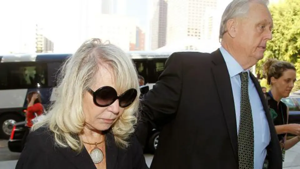 Aplazan juicio por  venta de Clippers