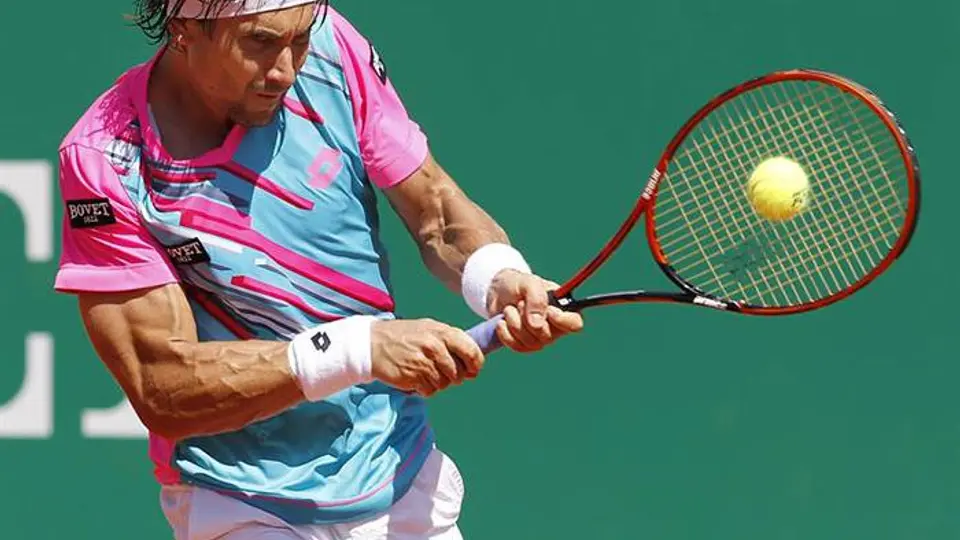 Ferrer vence a Nadal y se instala en 'Semis' de Montecarlo