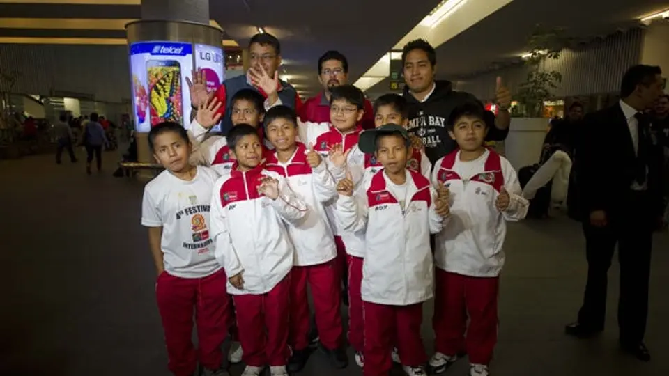 'Niños triquis han trabajado para que México esté en lo más alto': Zúñiga