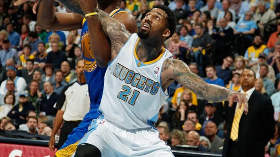 Nuggets se mantiene vivo en la serie con Warriors