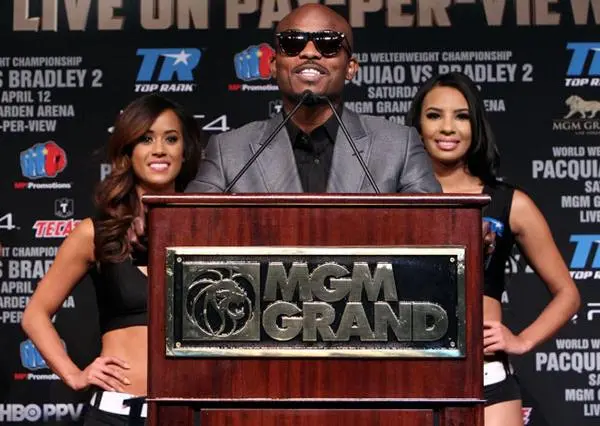 Bradley pensó en el suicidio tras triunfo sobre Pacquiao