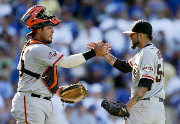 Sergio Romo llega a 35 salvamentos en la temporada