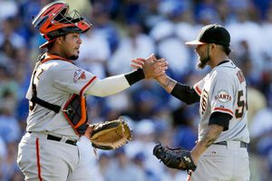 Sergio Romo llega a 35 salvamentos en la temporada