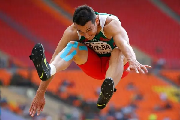 Luis Rivera avanza a la Final de salto de longitud