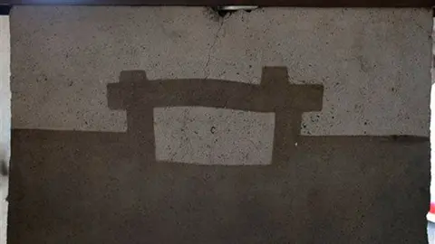Rematarán piezas del Muro de Berlín