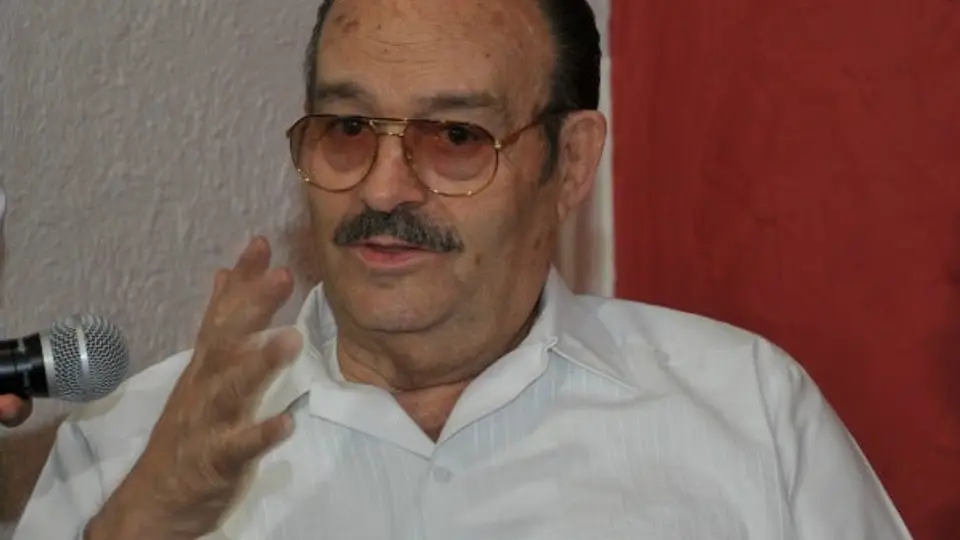 Mario Vázquez Raña, internado de emergencia